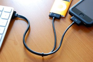 DuaLink - kabelek do jednoczesnej synchronizacji iPoda i IPhone'a